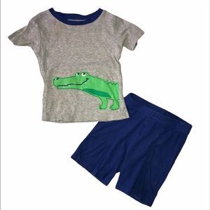 2T Carter’s alligator pajamas short sleeve shorts